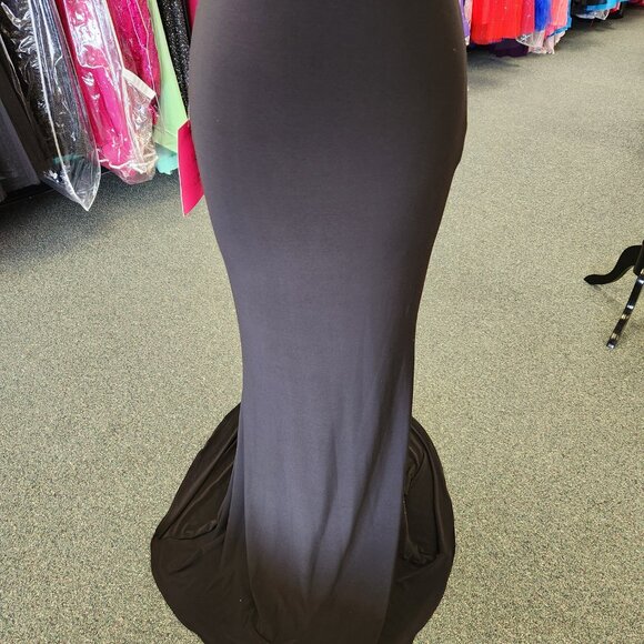 Extreme 32501 Black Size 2 Prom Dress/Formal Gown - Picture 3 of 7